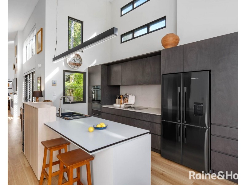 125 Jerry Bailey Road, Shoalhaven Heads NSW 2535