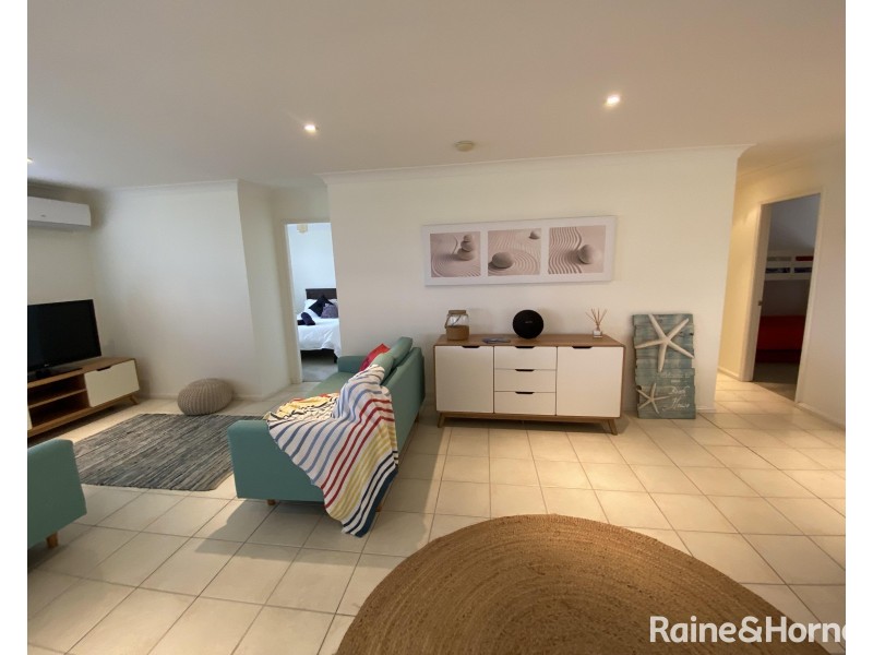 24 Hay Avenue, Shoalhaven Heads NSW 2535