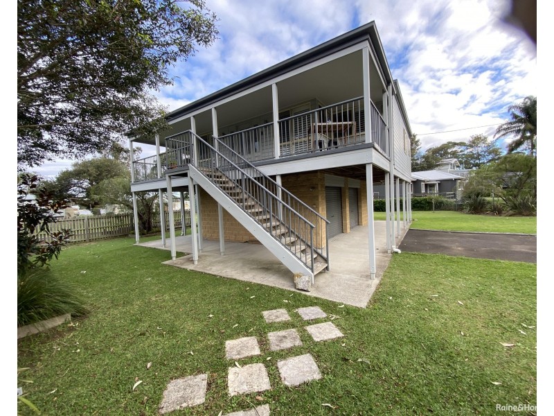 24 Hay Avenue, Shoalhaven Heads NSW 2535