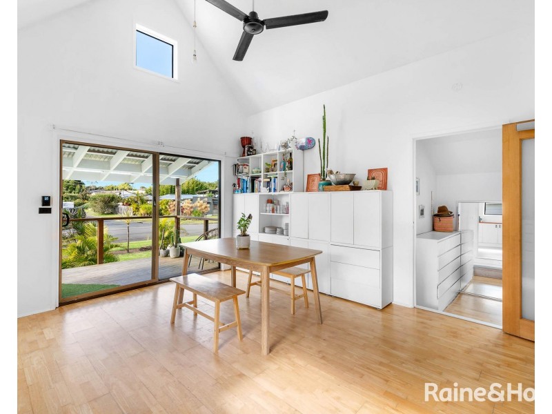 49 Jerry Bailey Road, Shoalhaven Heads NSW 2535