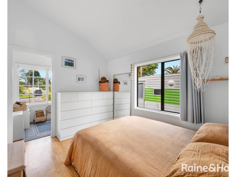 49 Jerry Bailey Road, Shoalhaven Heads NSW 2535