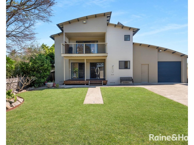 14 Lloyd Street, Shoalhaven Heads NSW 2535