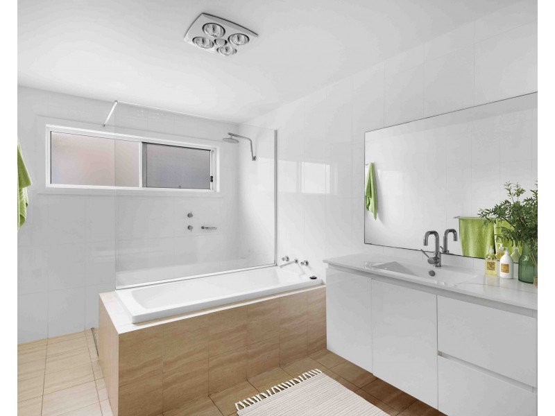 18 Scott Street, Shoalhaven Heads NSW 2535