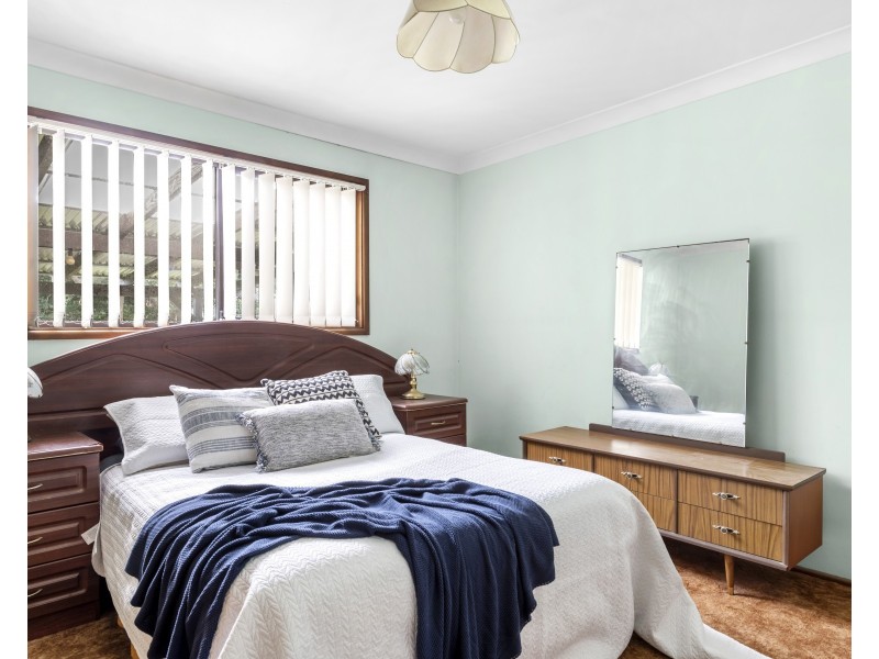 24 McIntosh Street, Shoalhaven Heads NSW 2535