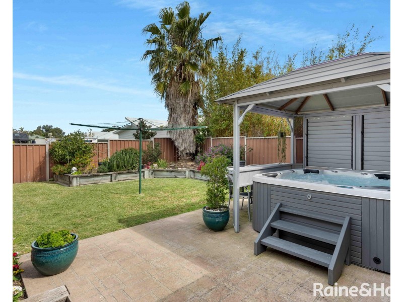 21 Explorer Boulevard, Shoalhaven Heads NSW 2535