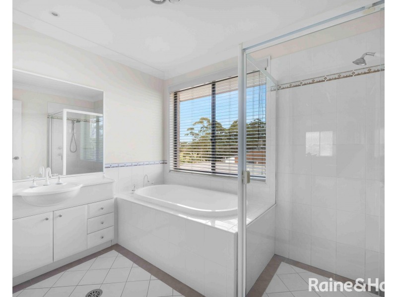 21 Explorer Boulevard, Shoalhaven Heads NSW 2535