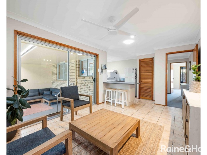 2 Oval Drive, Shoalhaven Heads NSW 2535