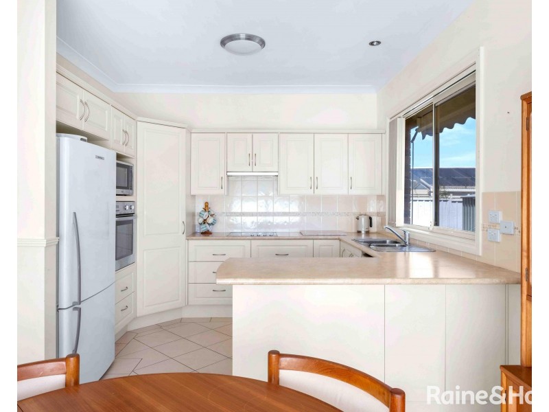10/10 Ingestre Avenue, Shoalhaven Heads NSW 2535