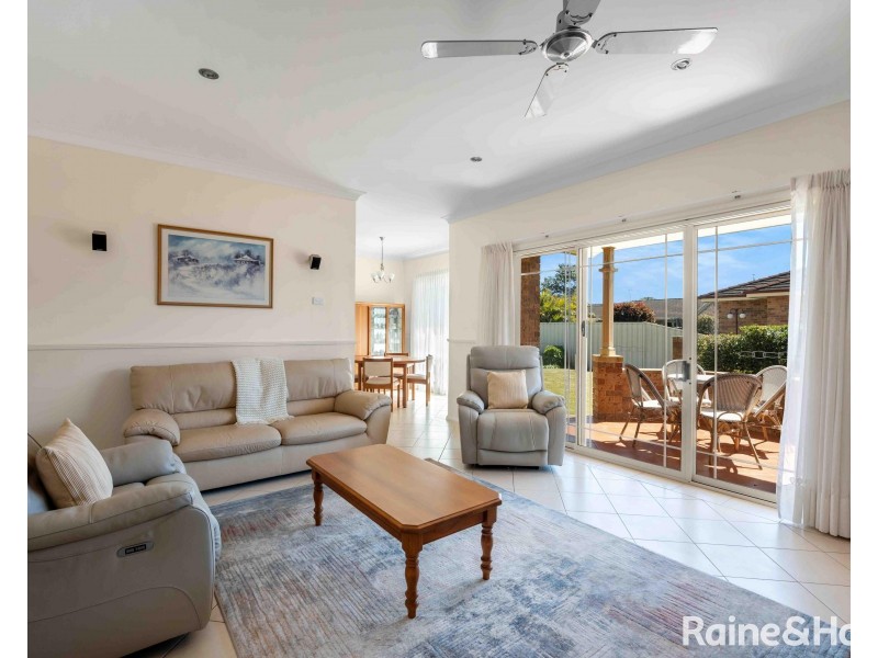 10/10 Ingestre Avenue, Shoalhaven Heads NSW 2535