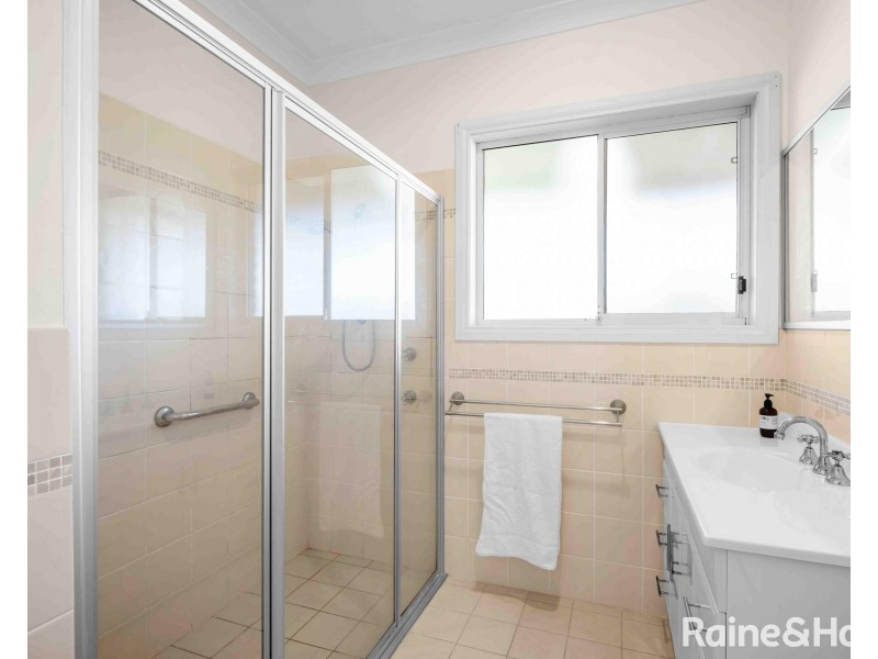 10/10 Ingestre Avenue, Shoalhaven Heads NSW 2535