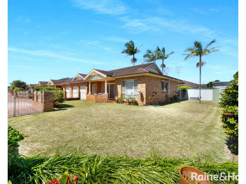 10/10 Ingestre Avenue, Shoalhaven Heads NSW 2535