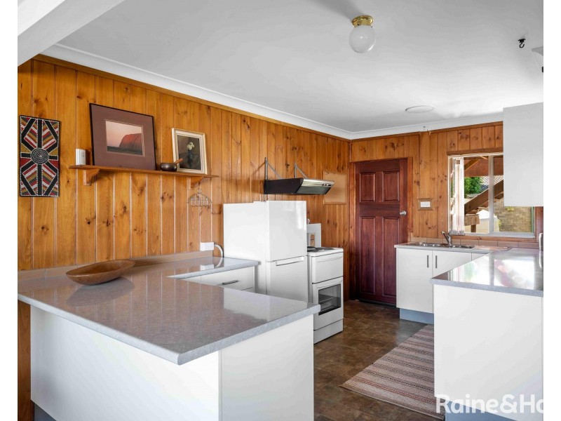 111 Scott Street, Shoalhaven Heads NSW 2535