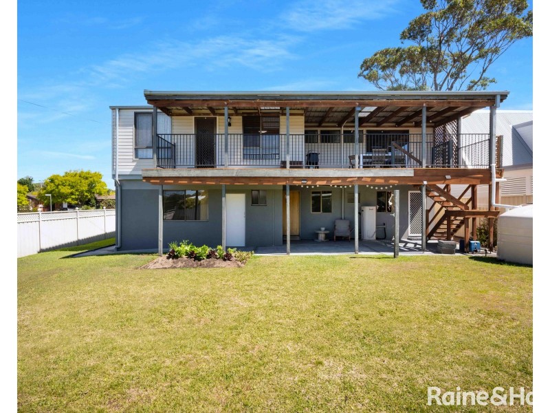 111 Scott Street, Shoalhaven Heads NSW 2535
