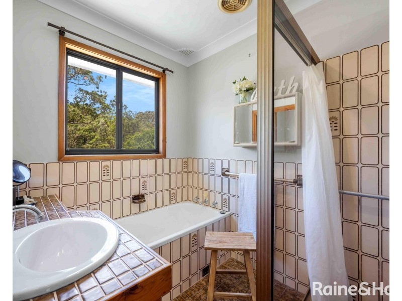 42 Shackleton Street, Shoalhaven Heads NSW 2535