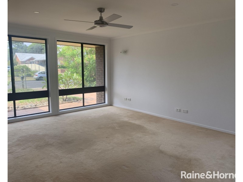 166 Scott Street, Shoalhaven Heads NSW 2535