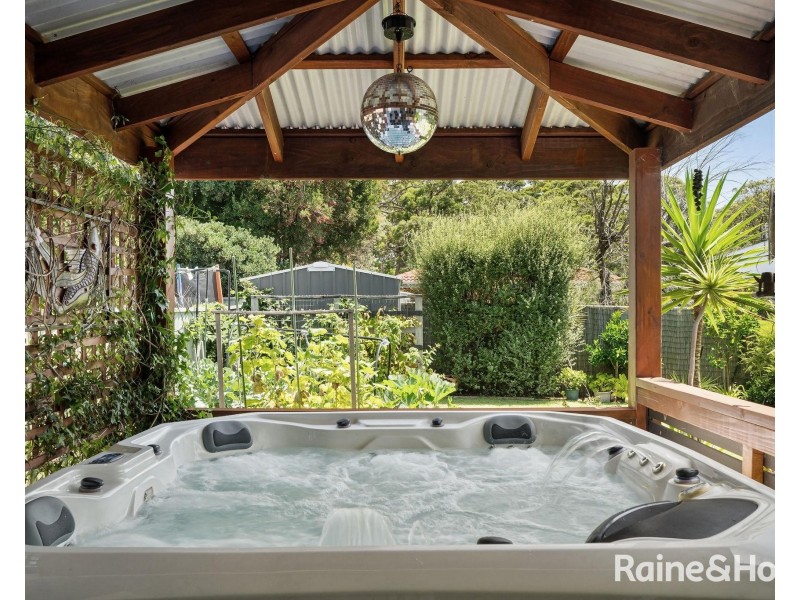 33 Shackleton Street, Shoalhaven Heads NSW 2535