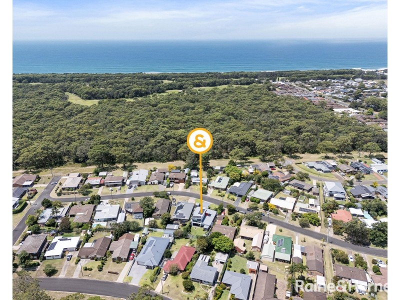 33 Shackleton Street, Shoalhaven Heads NSW 2535