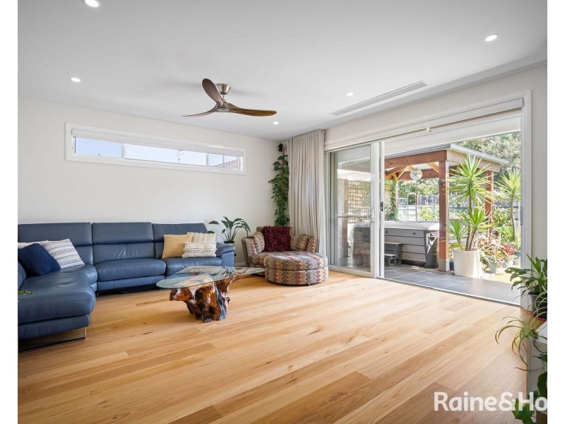 33 Shackleton Street, Shoalhaven Heads NSW 2535