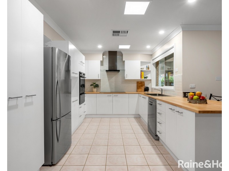 69 Scott Street, Shoalhaven Heads NSW 2535