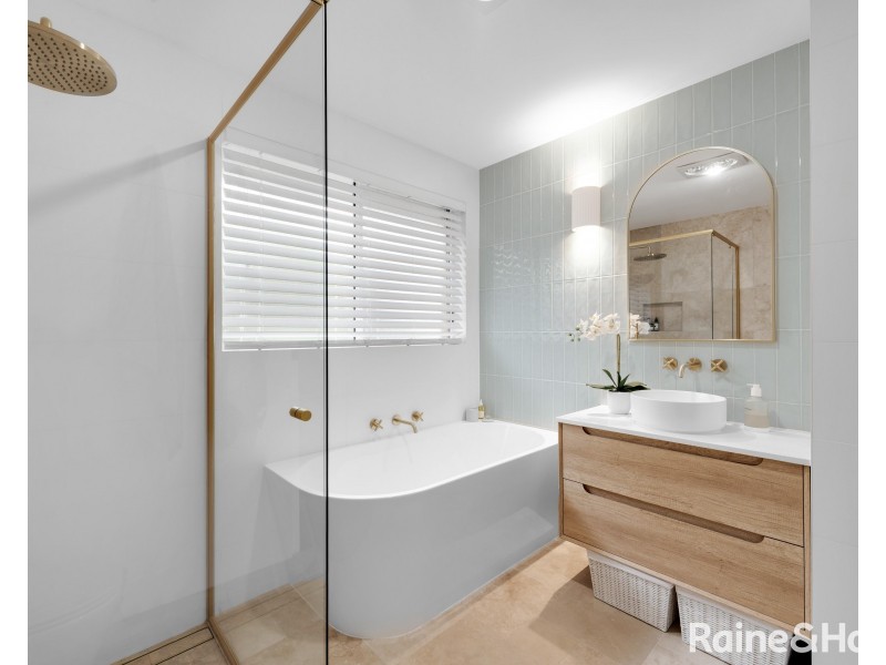 2 Jerry Bailey Road, Shoalhaven Heads NSW 2535