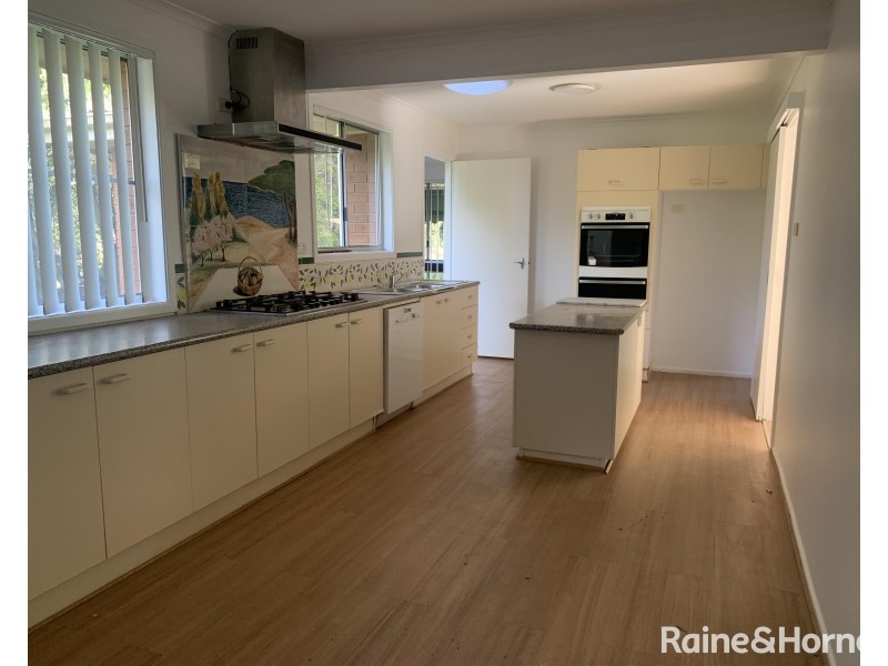 2 Weeroona Place, Nowra NSW 2541
