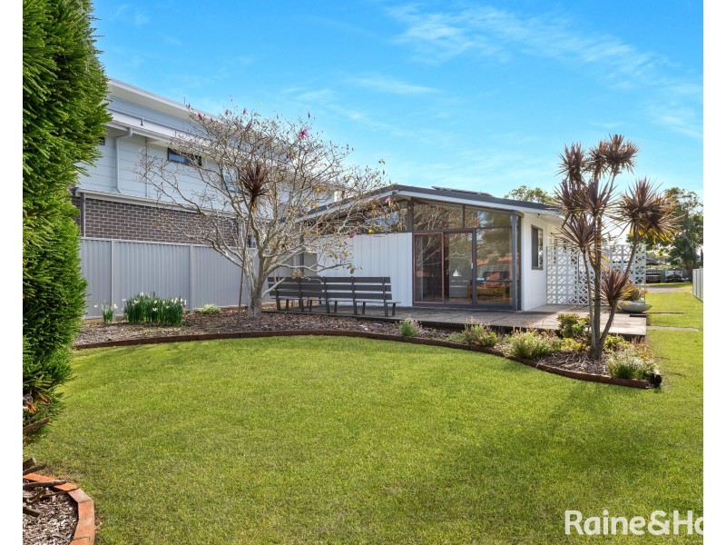 39 Ravenscliffe Road, Shoalhaven Heads NSW 2535