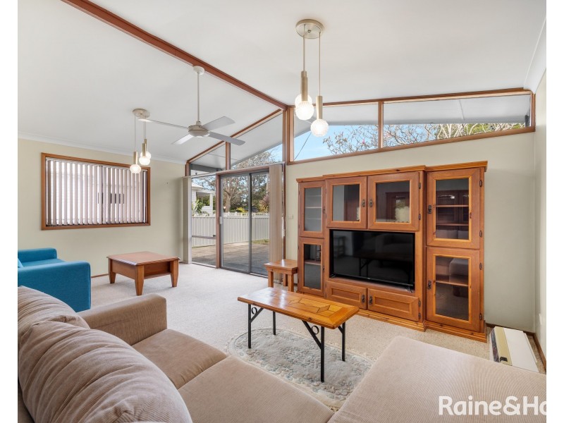 39 Ravenscliffe Road, Shoalhaven Heads NSW 2535