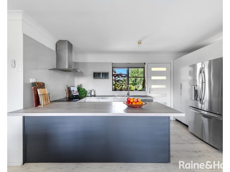 40 Golden Hill Avenue, Shoalhaven Heads NSW 2535