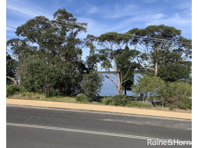 1a River Rd, Shoalhaven Heads NSW 2535