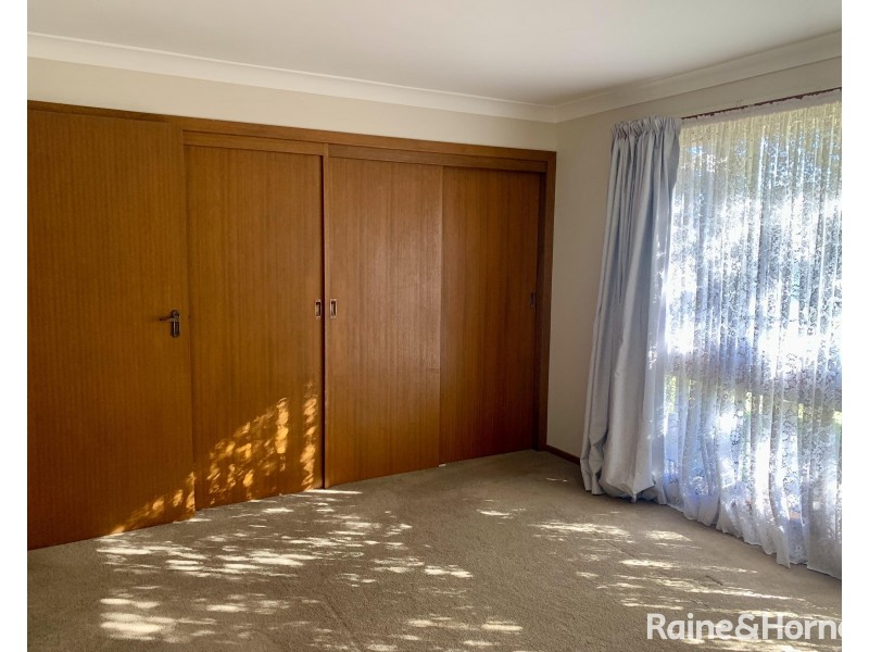 20 Oval Drive, Shoalhaven Heads NSW 2535