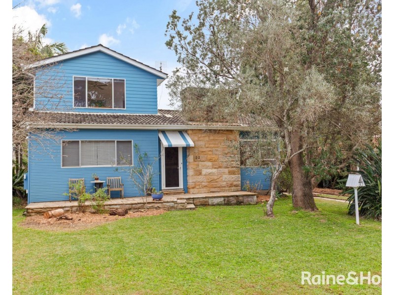 32 McIntosh Street, Shoalhaven Heads NSW 2535