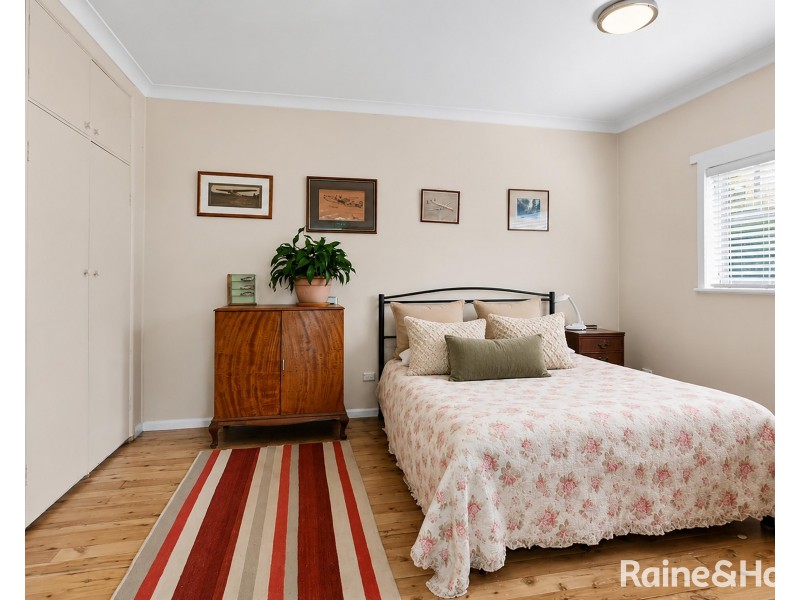 32 McIntosh Street, Shoalhaven Heads NSW 2535