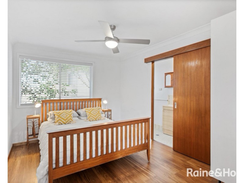 32 McIntosh Street, Shoalhaven Heads NSW 2535