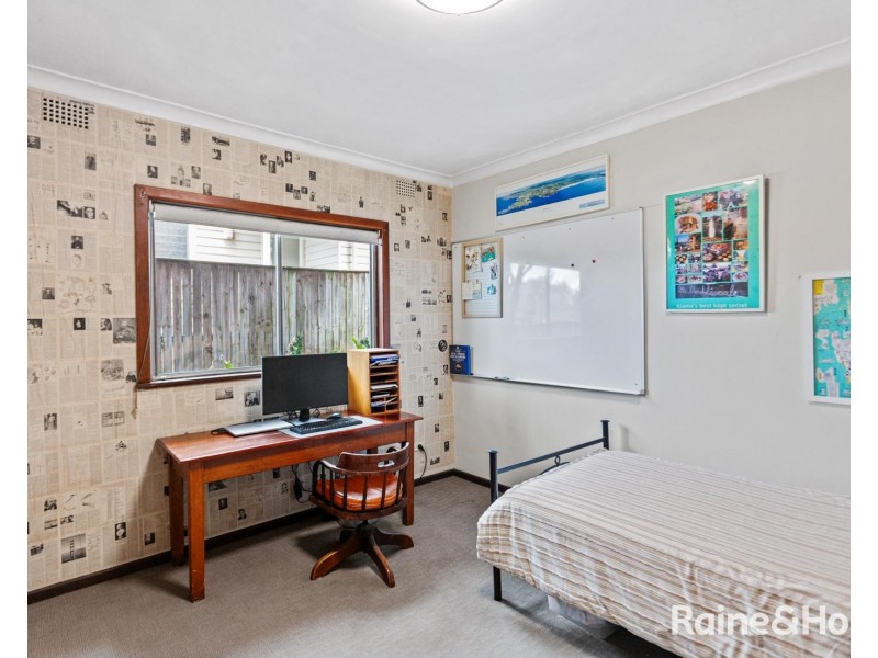 32 McIntosh Street, Shoalhaven Heads NSW 2535