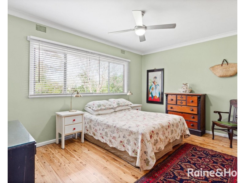 32 McIntosh Street, Shoalhaven Heads NSW 2535