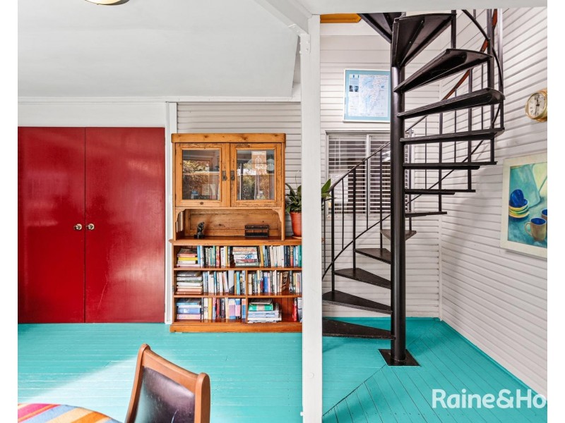 32 McIntosh Street, Shoalhaven Heads NSW 2535