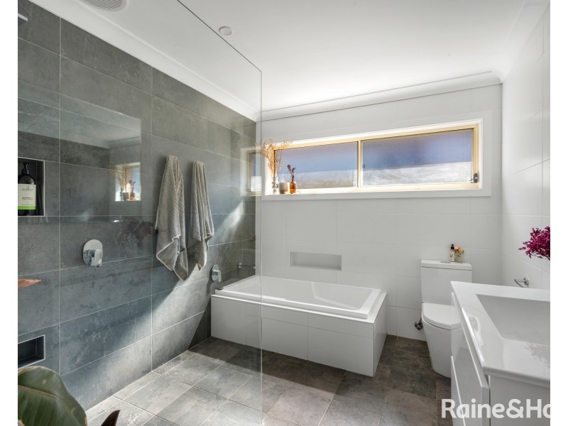 7 Heard Avenue, Shoalhaven Heads NSW 2535