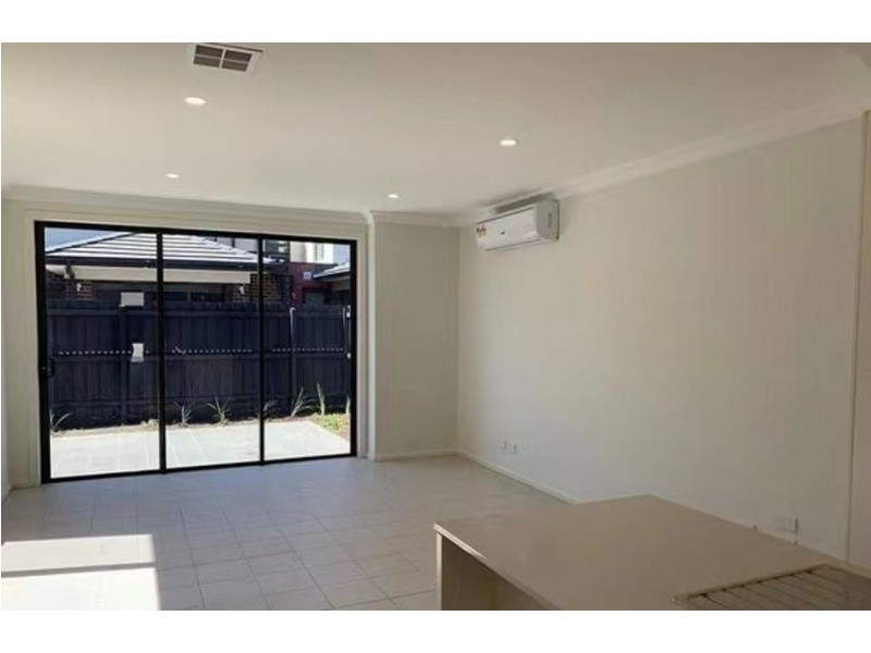 12 goshawk st, Narre Warren VIC 3805