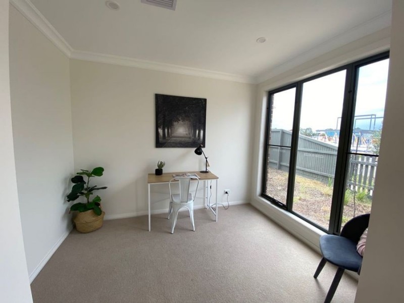 12 goshawk st, Narre Warren VIC 3805