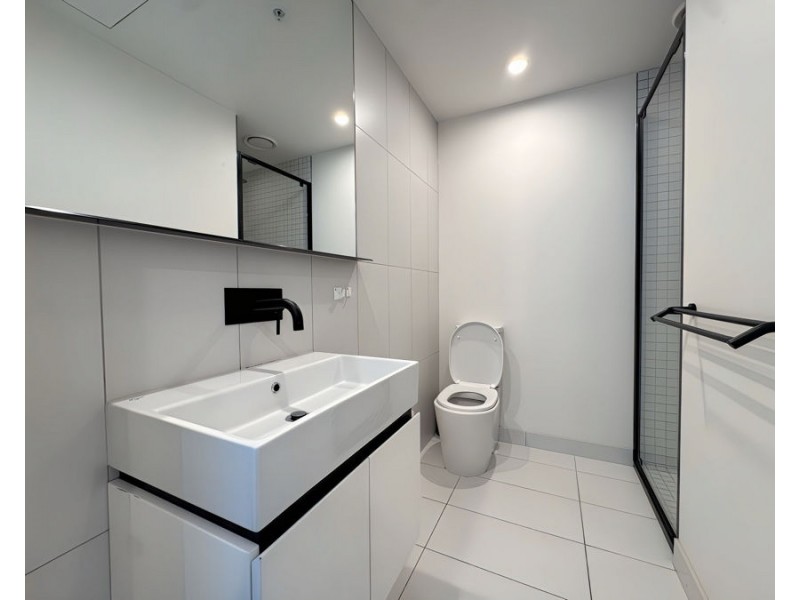 3704/63 Haig St, Southbank VIC 3006