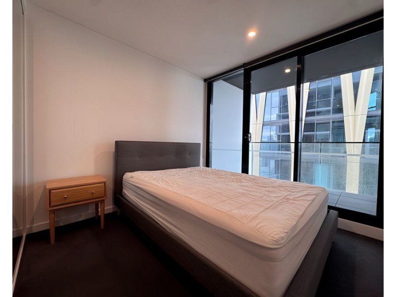 3704/63 Haig St, Southbank VIC 3006