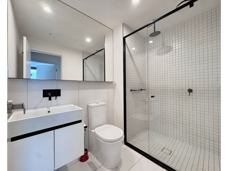 3704/63 Haig St, Southbank VIC 3006