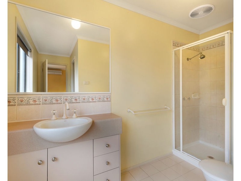 6 Melaleuca way, Box Hill South VIC 3128