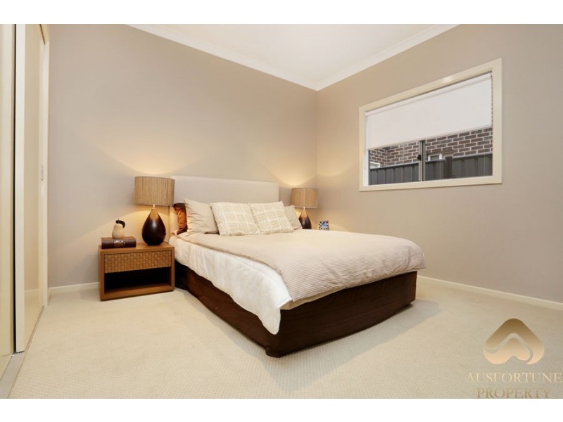 lot1009 Growling Grass Drive, Clyde North VIC 3978