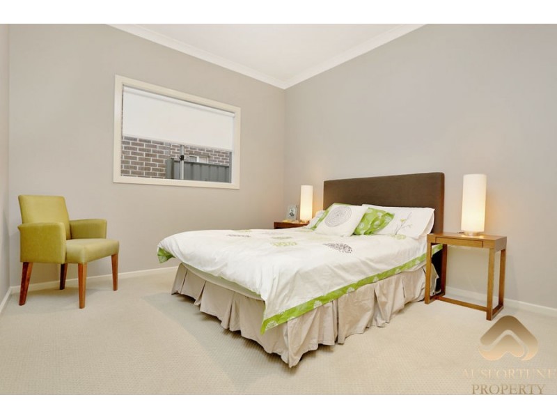 lot1009 Growling Grass Drive, Clyde North VIC 3978