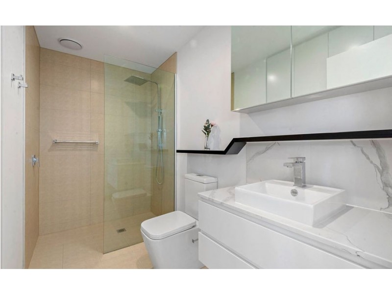 211/9 Renver Rd, Clayton VIC 3168