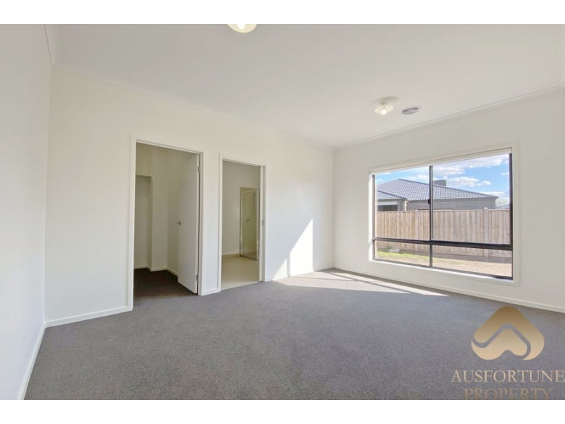 54 Europe St, Truganina VIC 3029