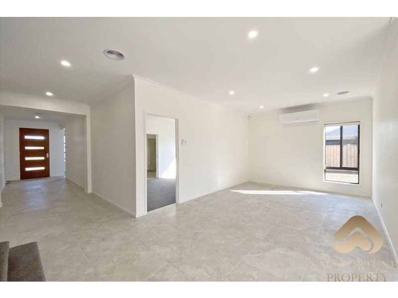 54 Europe St, Truganina VIC 3029