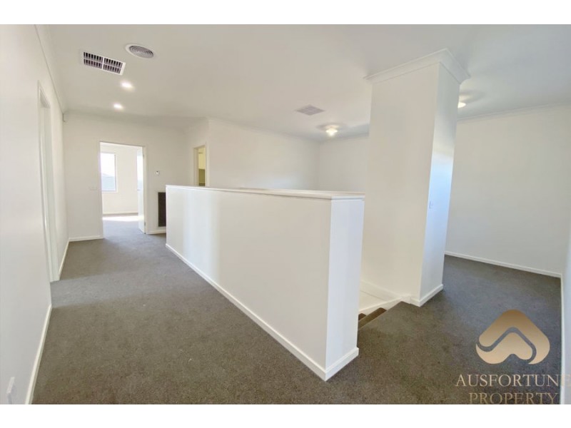 54 Europe St, Truganina VIC 3029