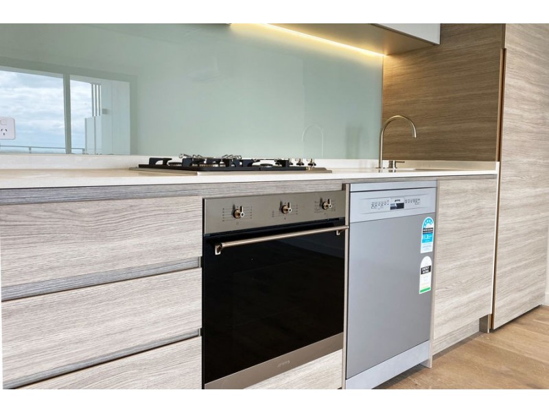 713/188 Ballarat Road, Footscray VIC 3011